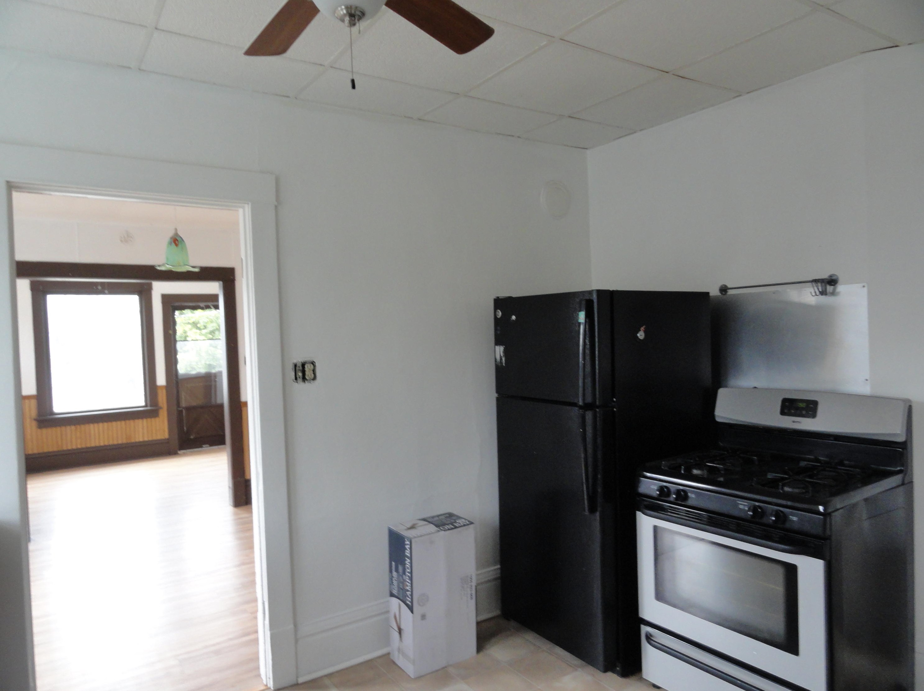 522 Third St, Hartford, WI 53027-1218