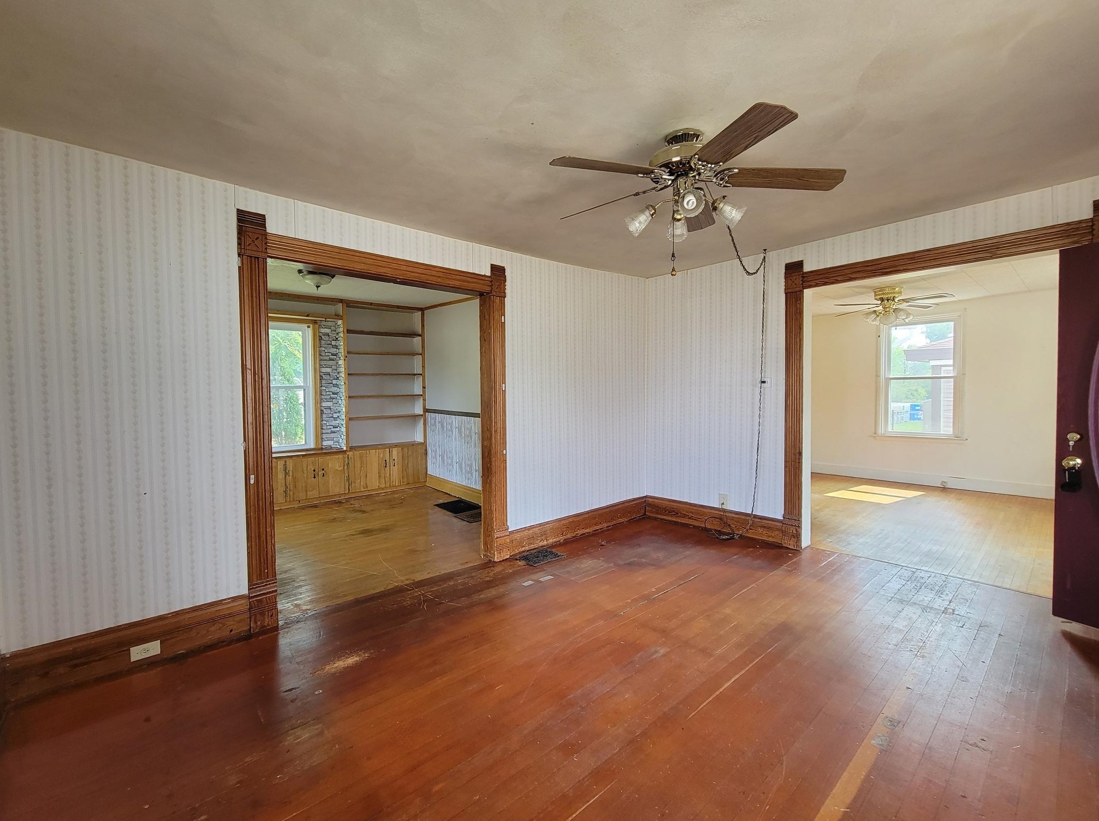 404 Stoughton Rd, Edgerton, WI 53534