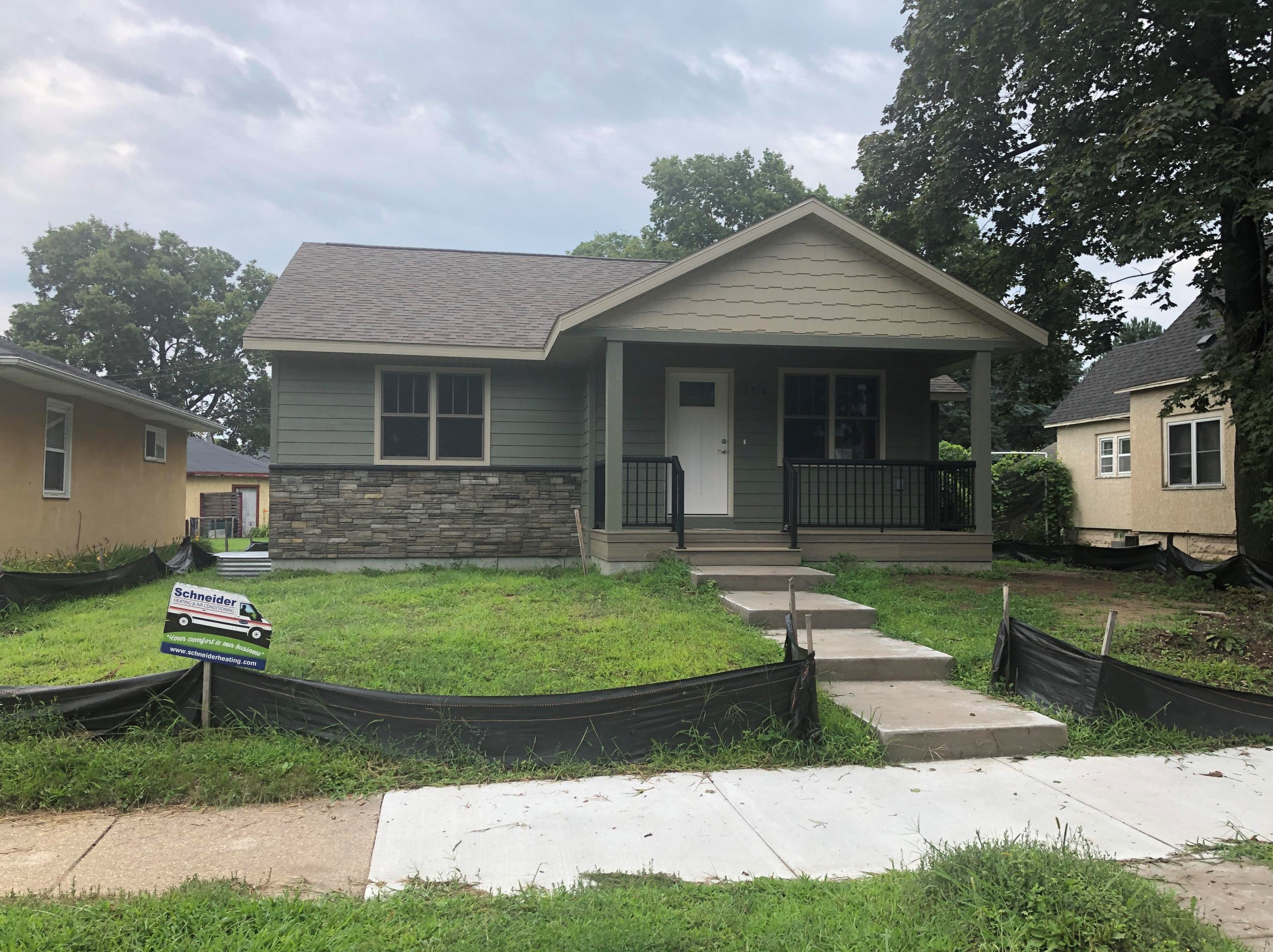 1716 Avon St, La Crosse, WI 54603
