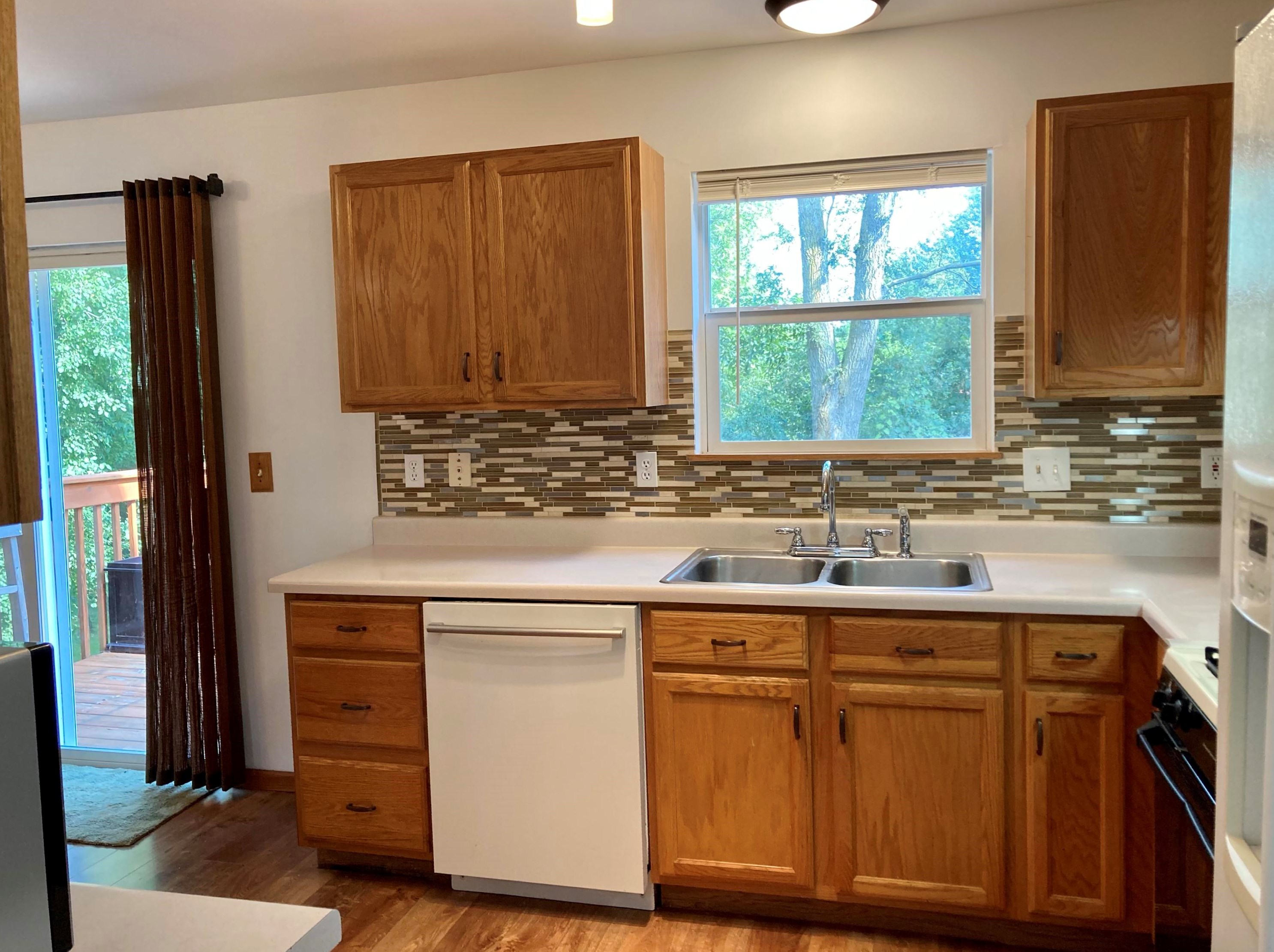 392 Ridgeview Dr, Genoa City, WI 53128-2072