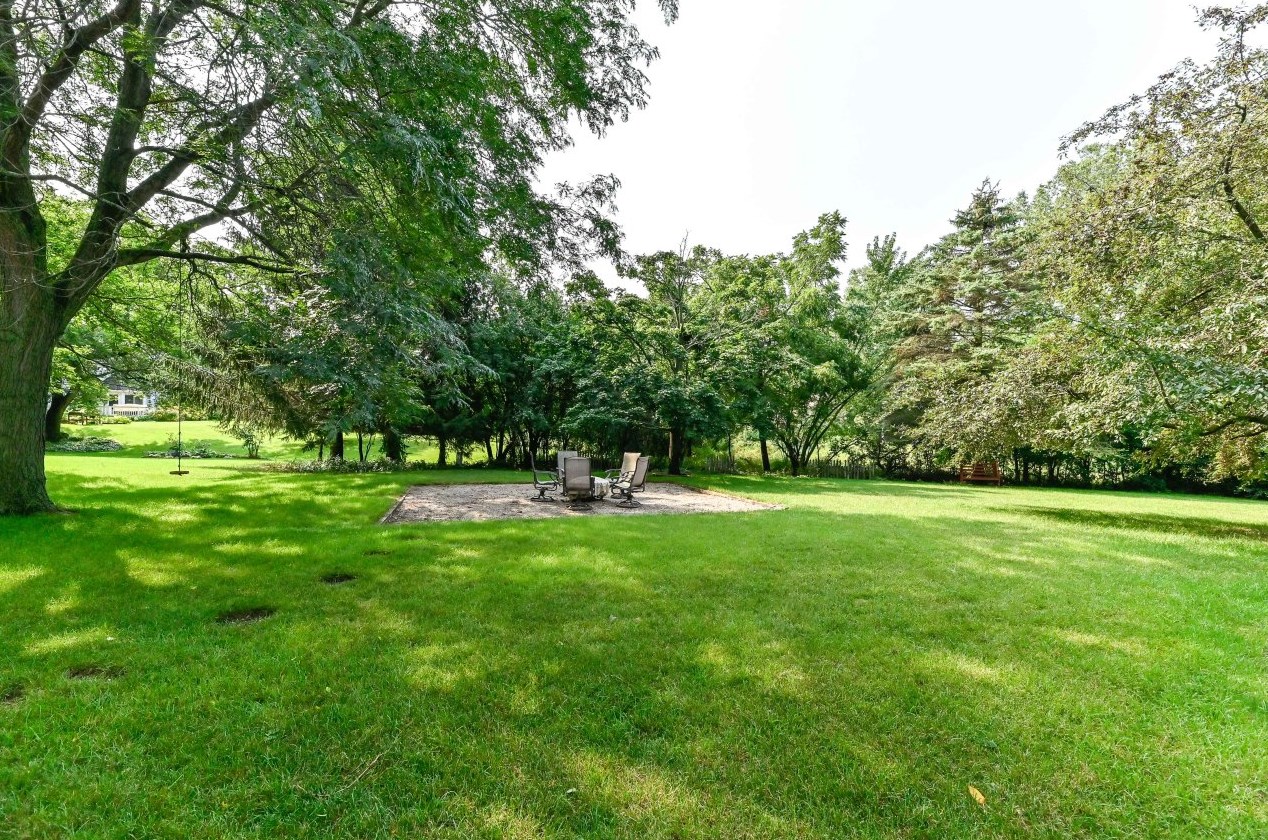 3411 Ridgeline Dr, Waukesha, WI 53188