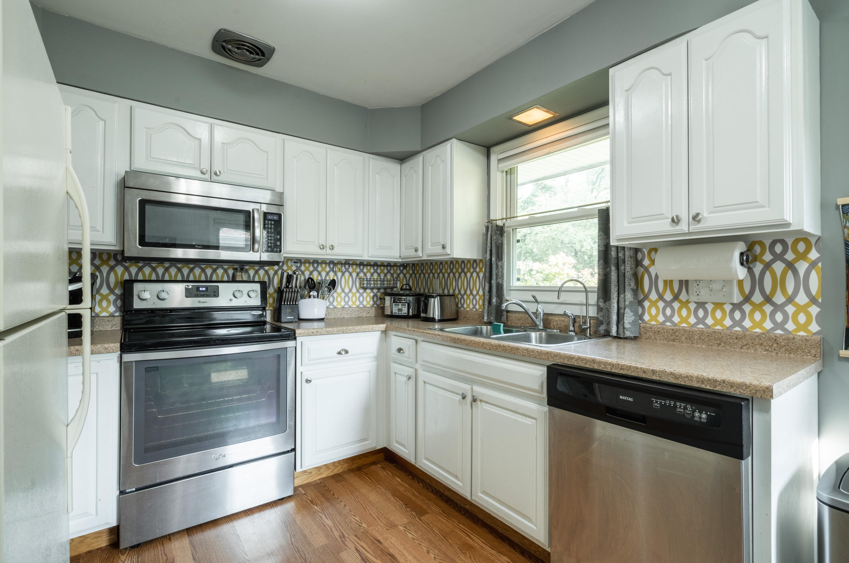 14730 Glendale Ave, Brookfield, WI 53005-1669