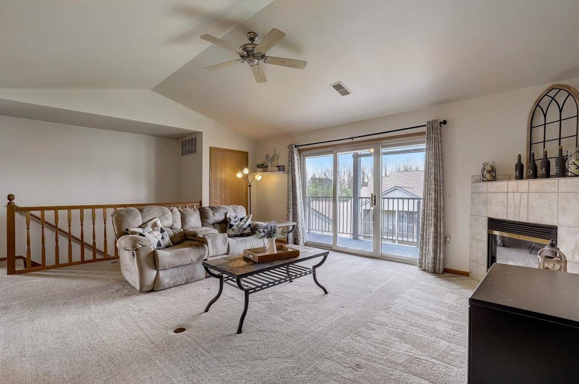 826 Church St #1, Allenton, WI 53002
