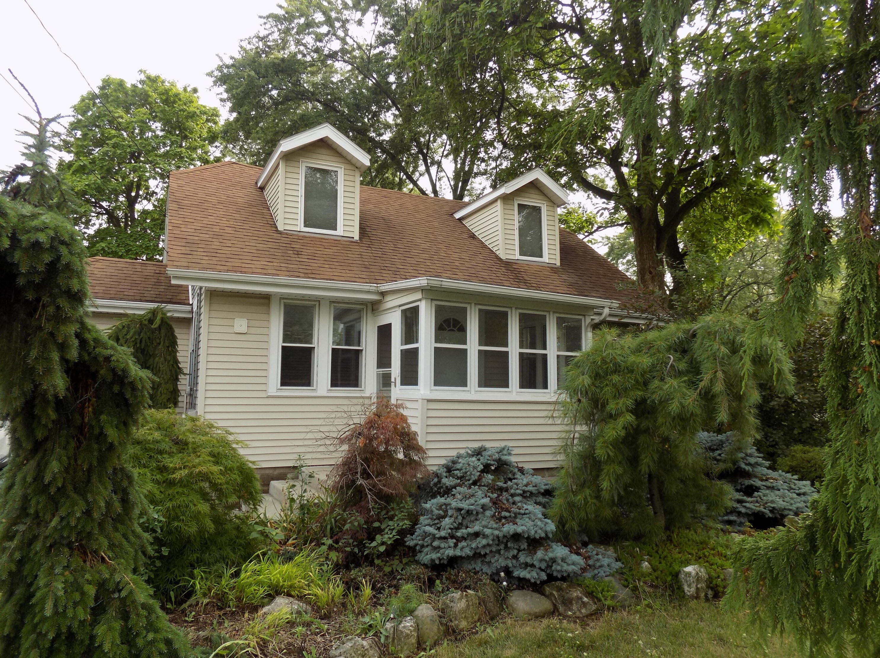 5211 85th St, Kenosha, WI 53158