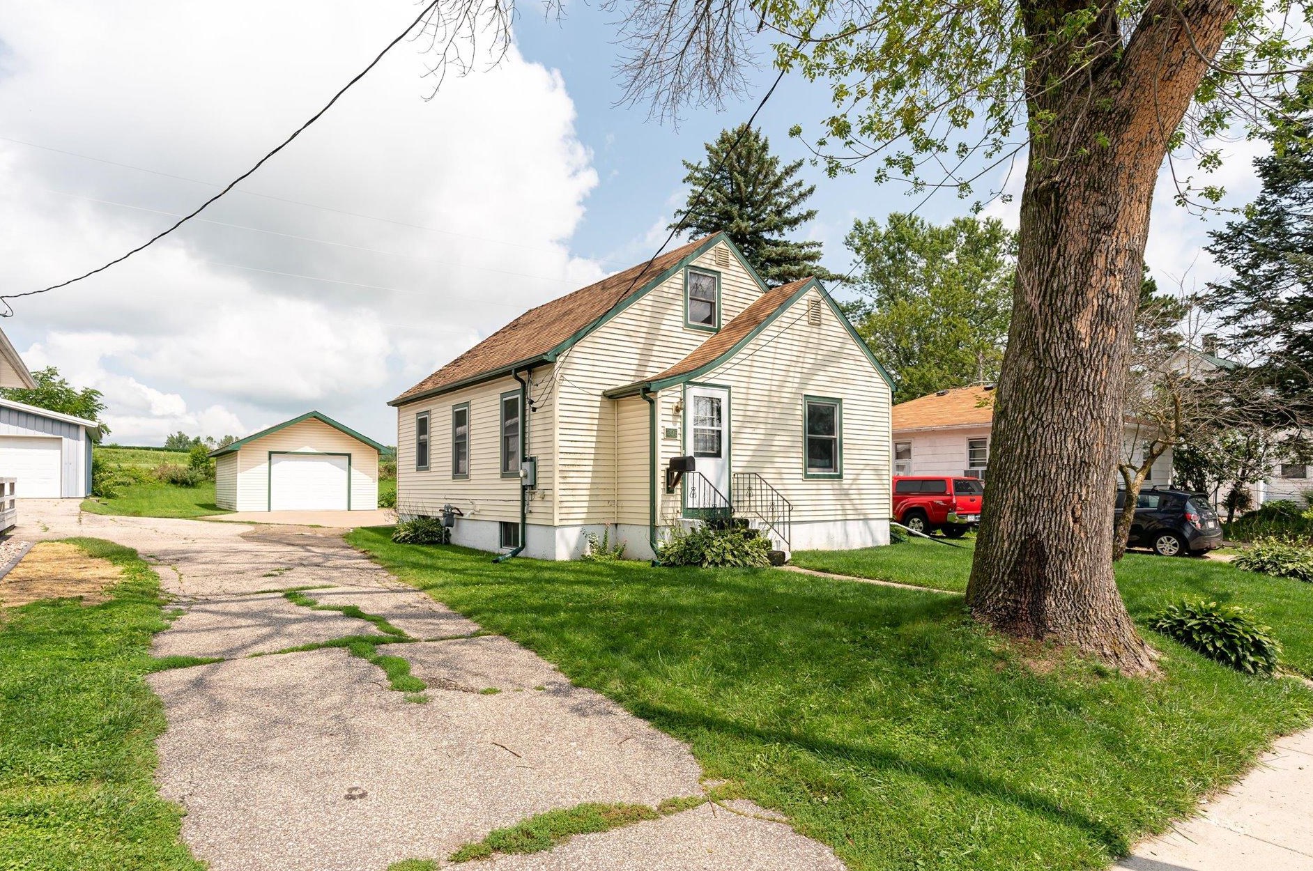 206 E Park St, Westby, WI 54667