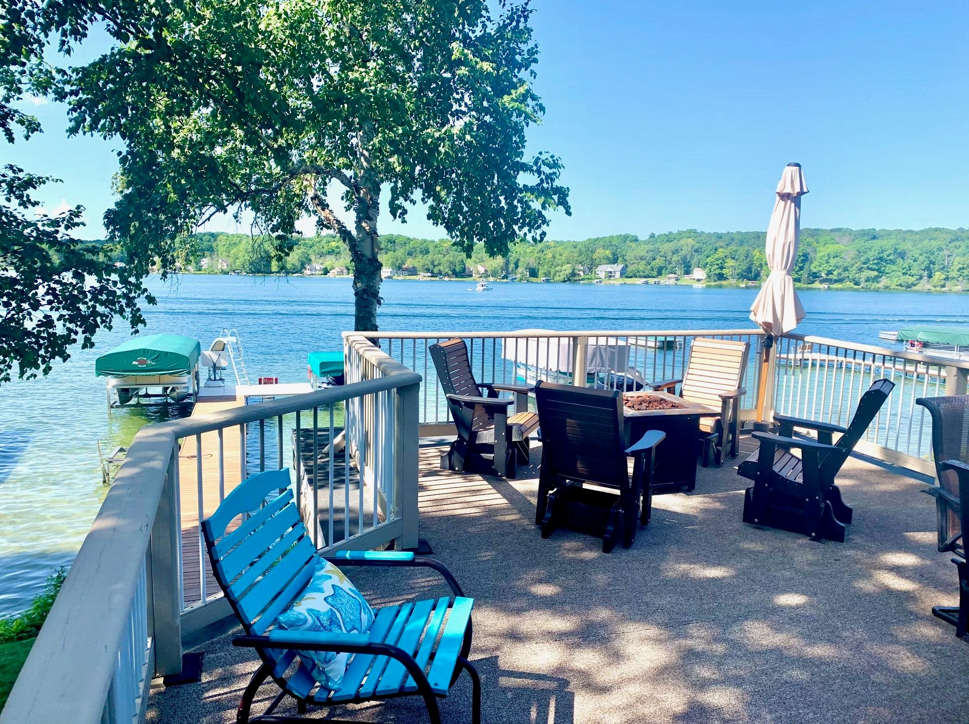 5435 Silver Lake Dr, West Bend, WI 53095