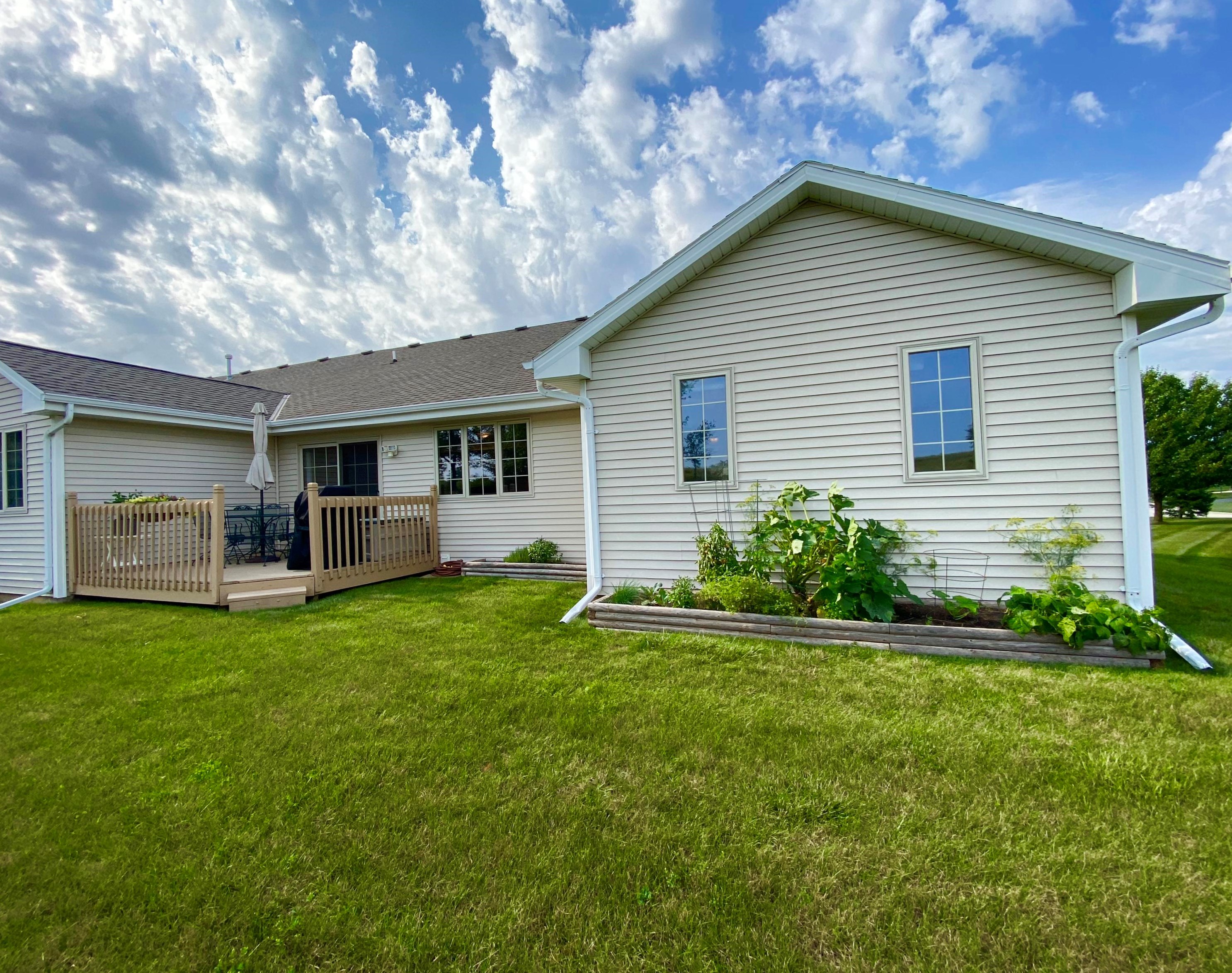 1117 York St, Oak Creek WI  53154-3728 exterior