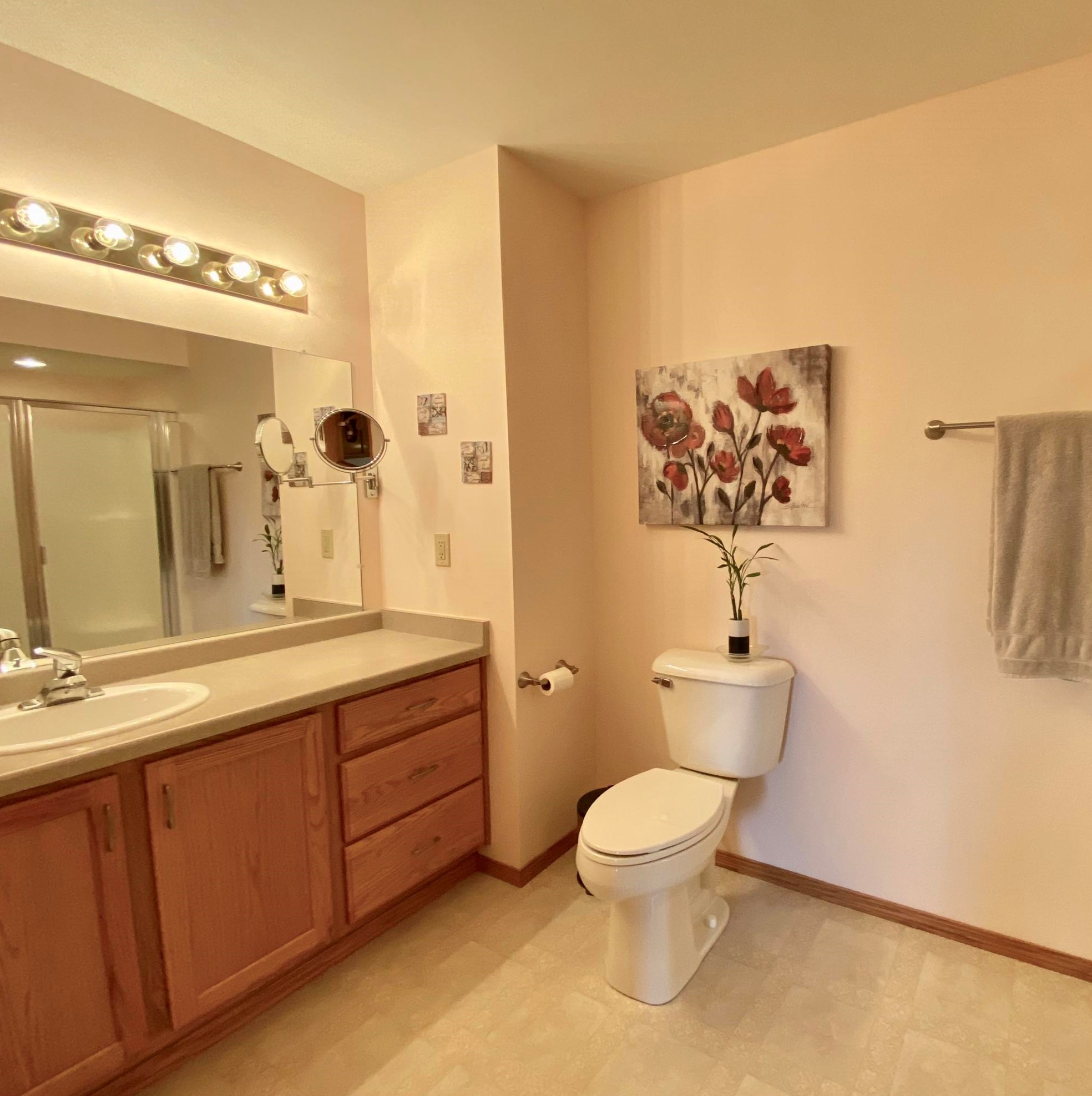 1117 York St, Oak Creek WI  53154-3728 exterior