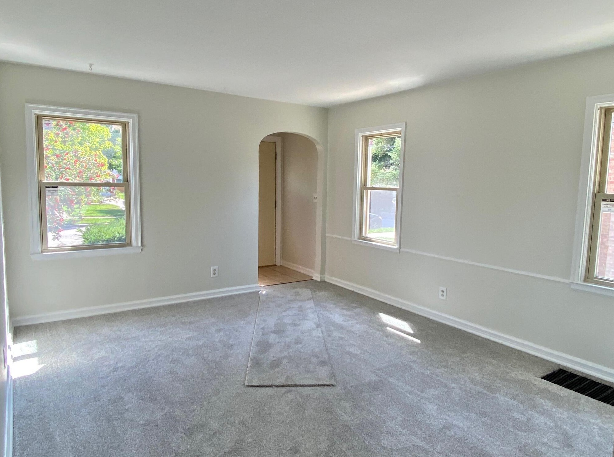 7532 21st Ave, Kenosha, WI 53143