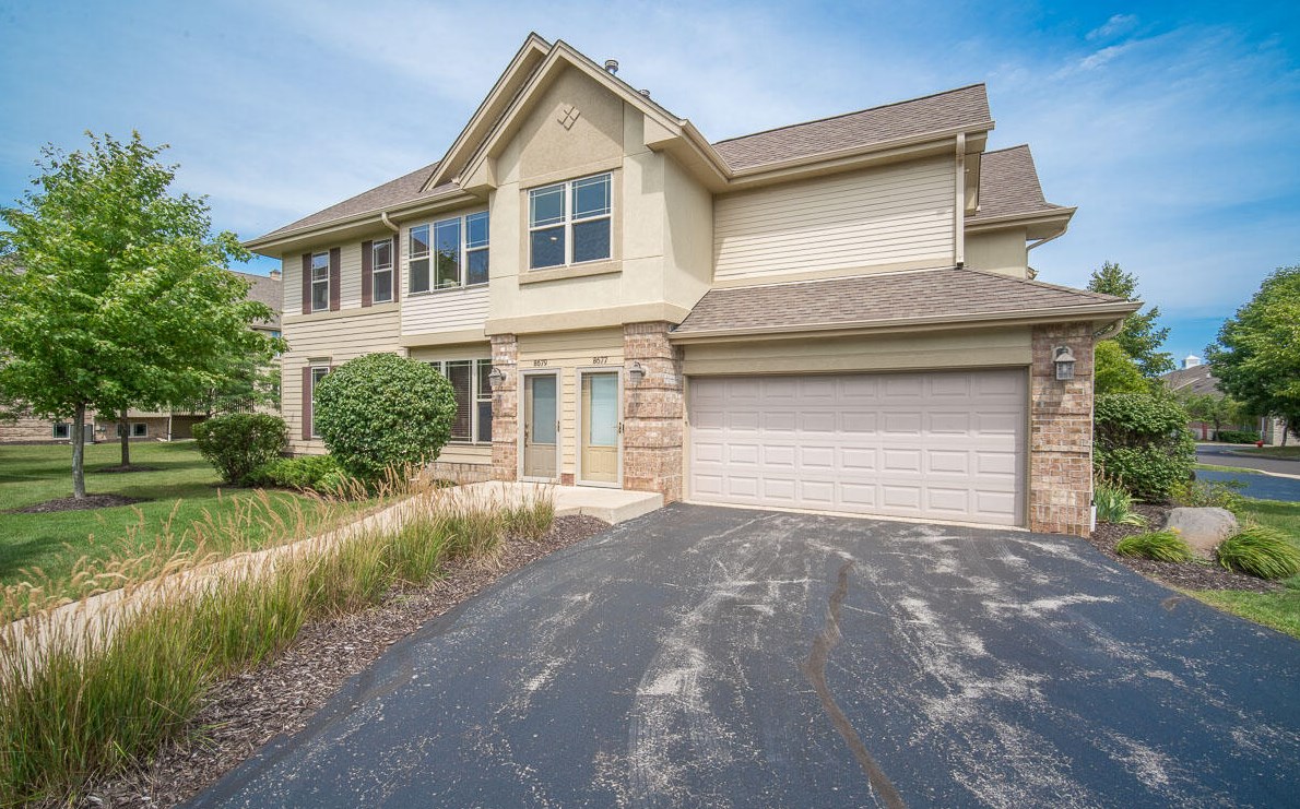 8677 Deerwood Ln, Hales Corners, WI 53132-8007