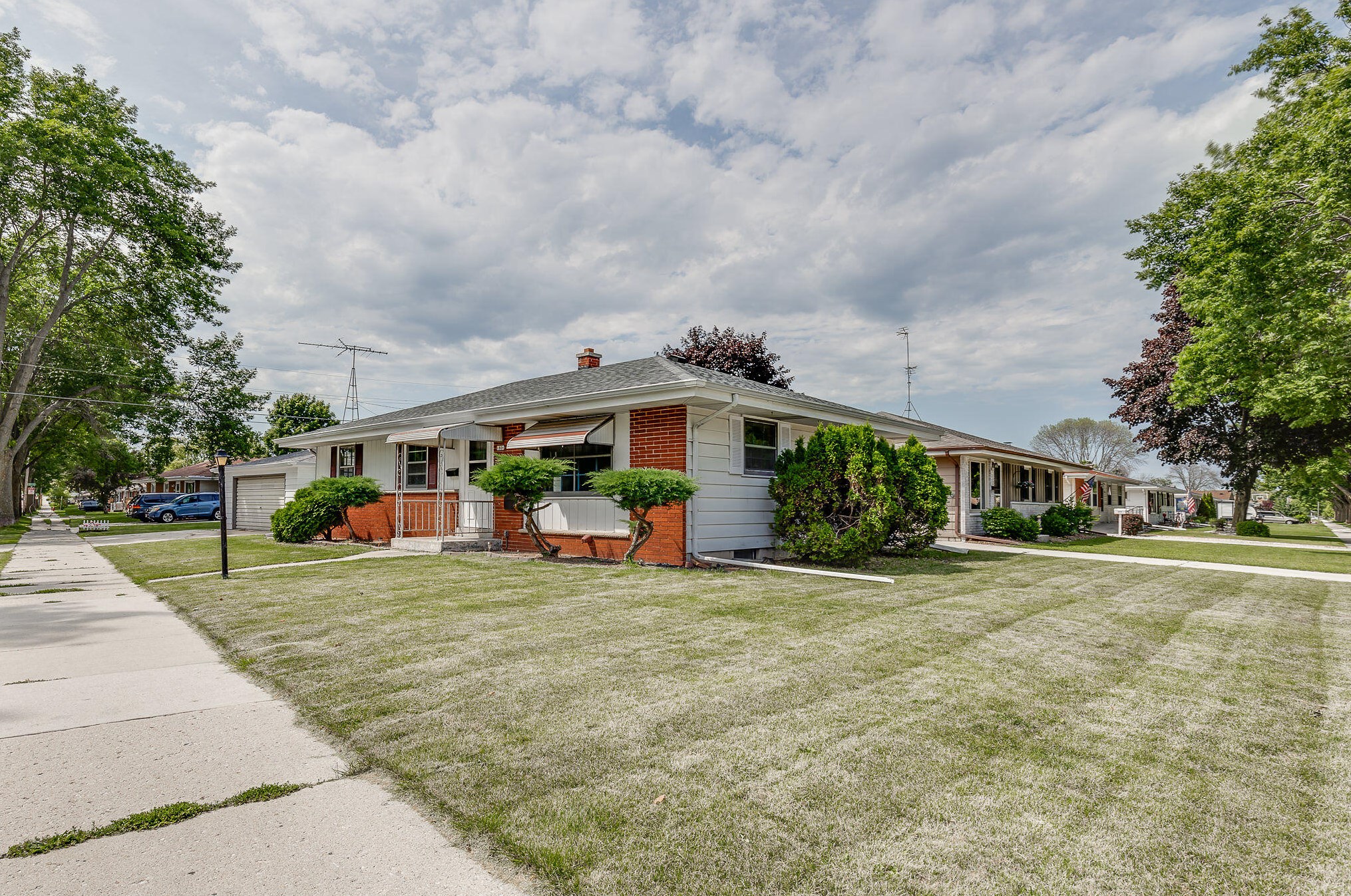 1806 Wilson Ave, Sheboygan, WI 53081-6637