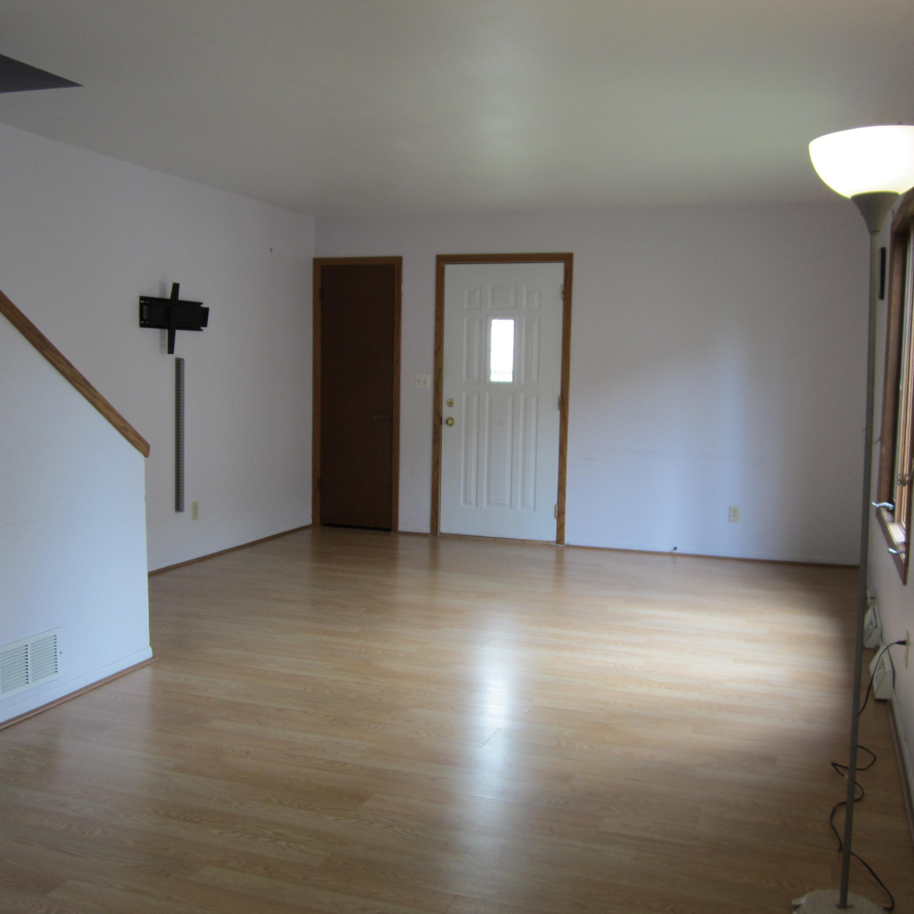 1315 Camden Way #1, Waukesha, WI 53186