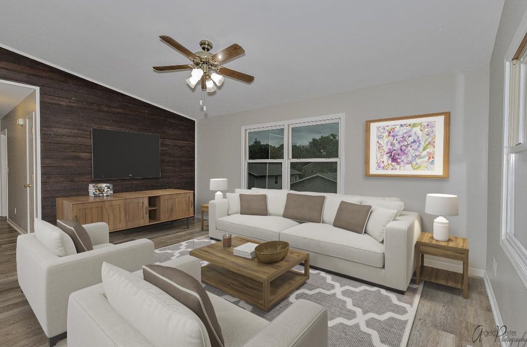 1028 Highland Dr, Twin Lakes, WI 53181