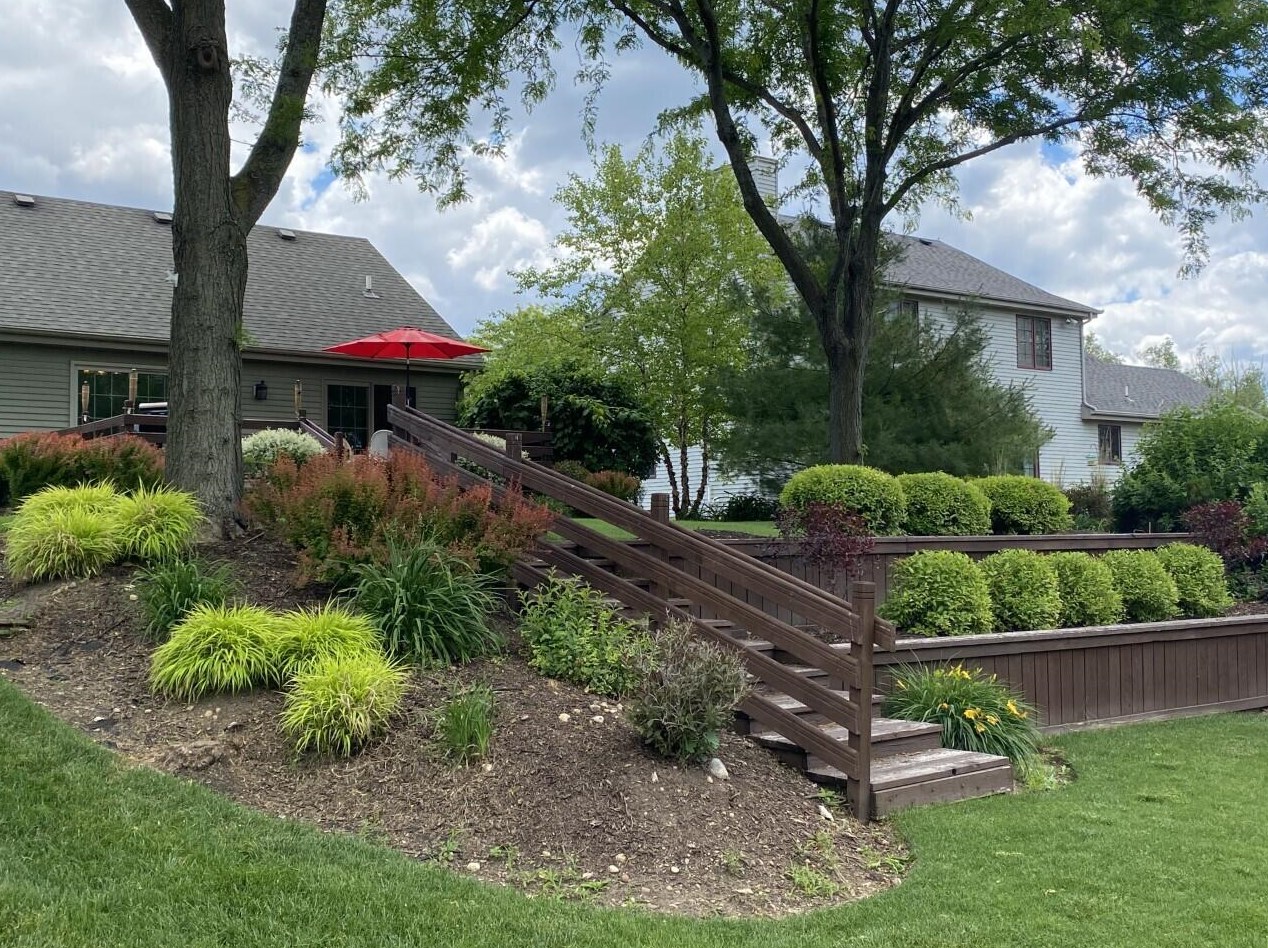 176 Granary Cir, Chenequa, WI 53029