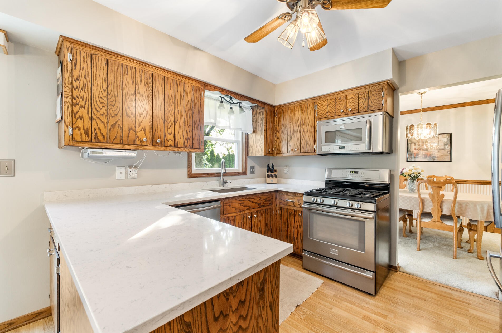 4410 S Rachel Ln, Waukesha, WI 53151