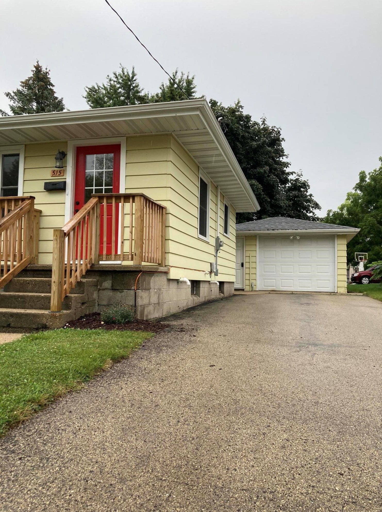 515 Breckenridge St, Mayville, WI 53050-1106