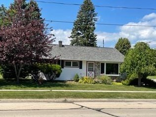 1902 S 23rd St, Manitowoc, WI 54220
