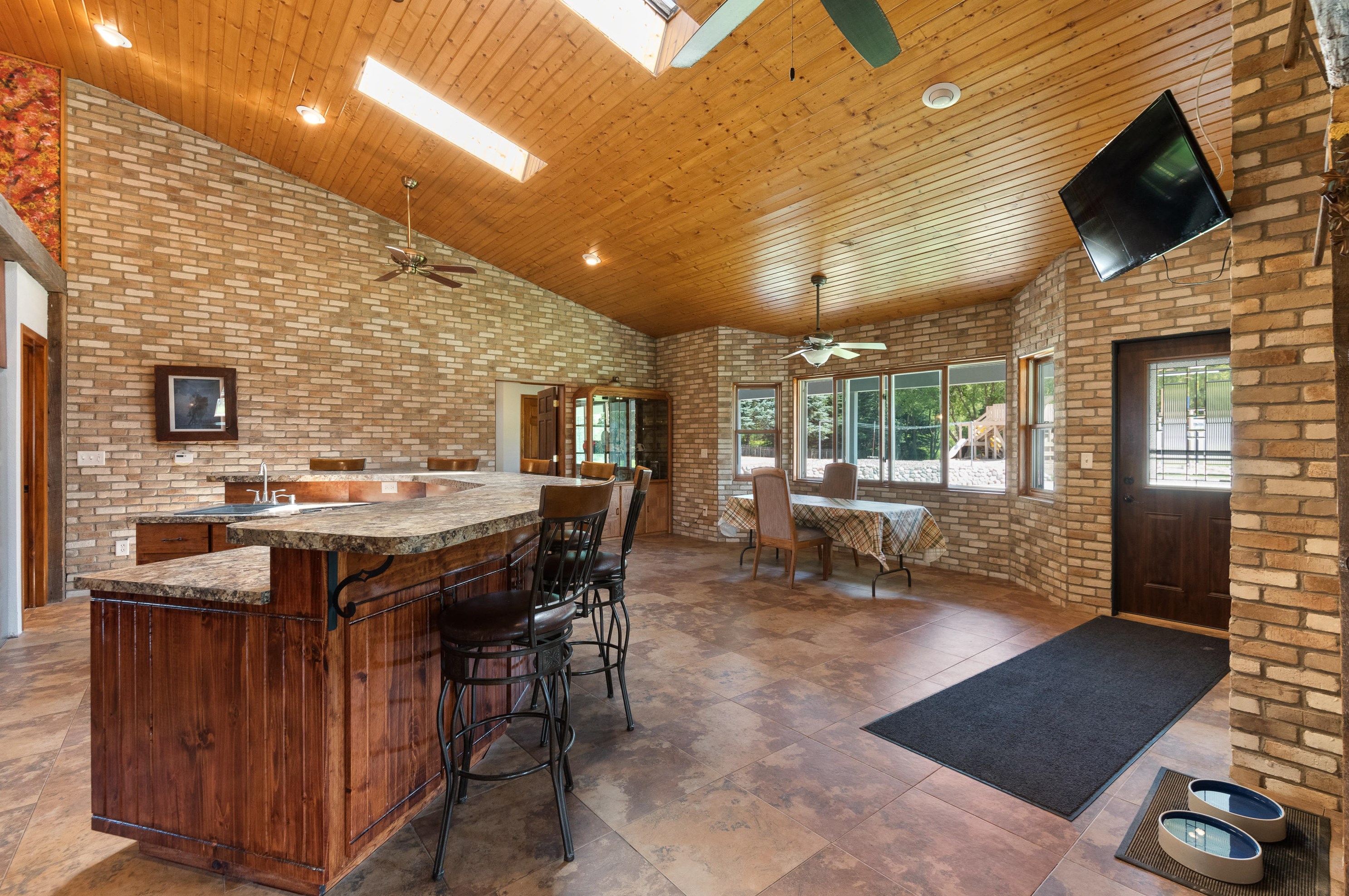 7336 Tower Dr, West Bend, WI 53090