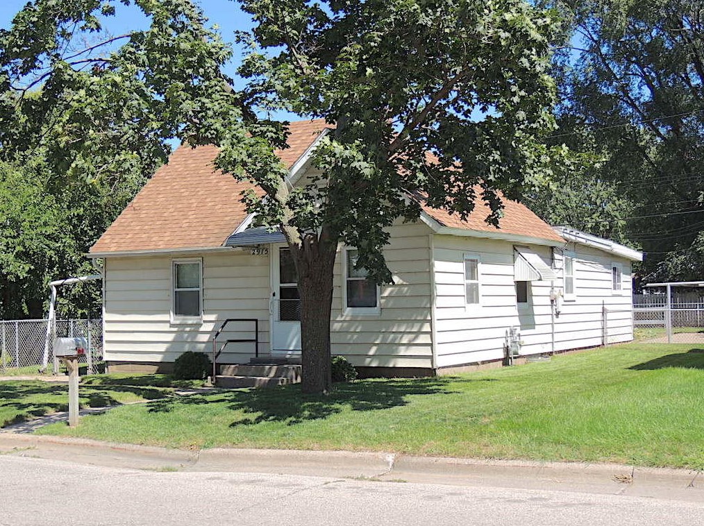 2915 21st Pl S, La Crosse, WI 54601