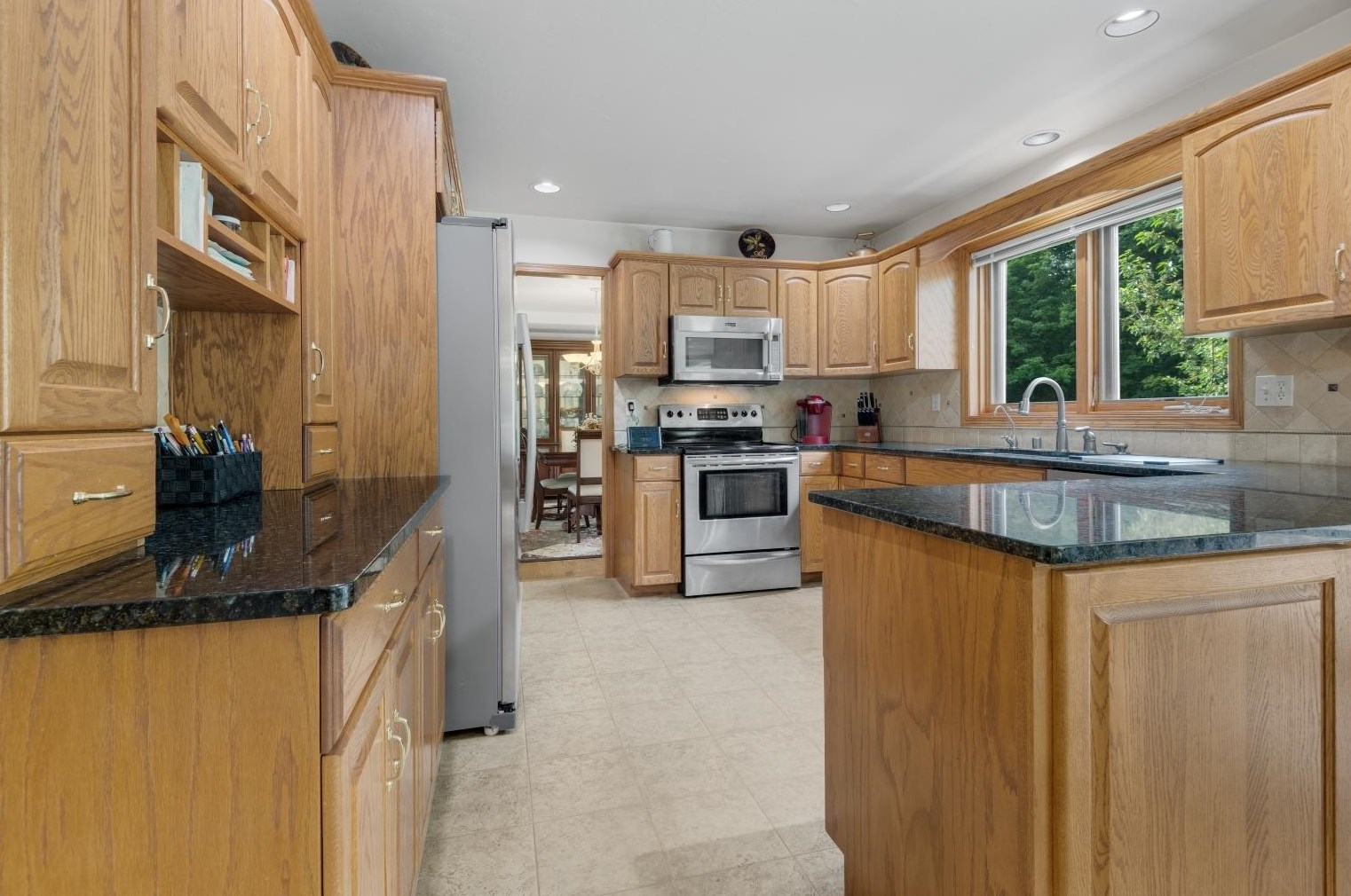 7312 Pine Grove Ln, Two Rivers, WI 54241