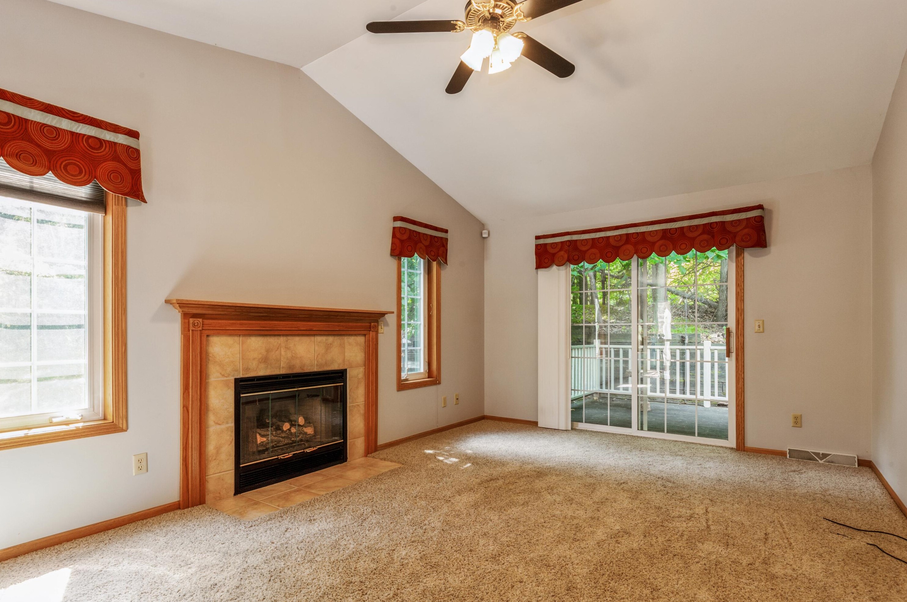 1521 Quietwood Ln, West Bend, WI 53090