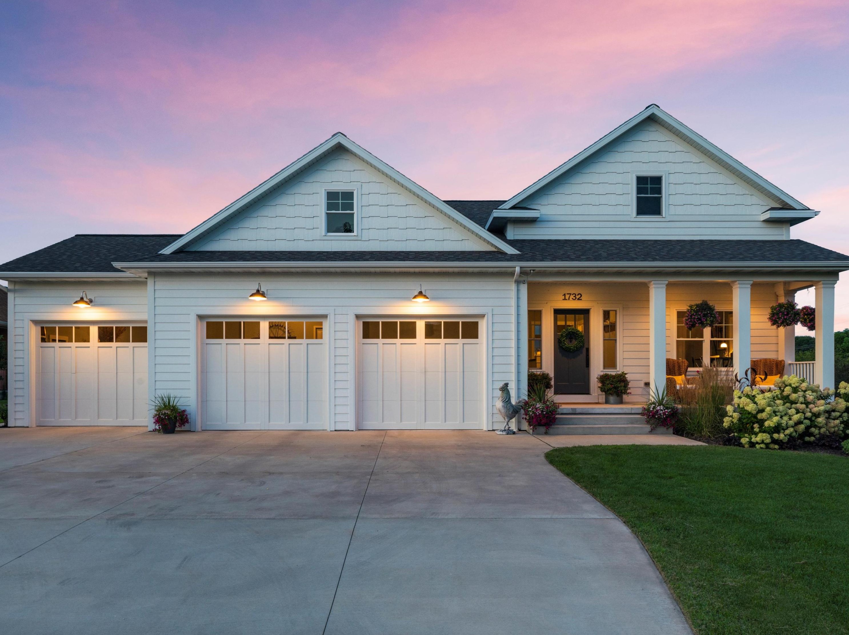 1732 Nagle Ave, Manitowoc, WI 54220