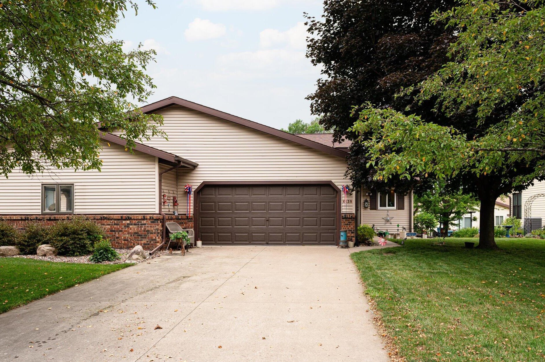 4630 Juniper St, La Crosse, WI 54601