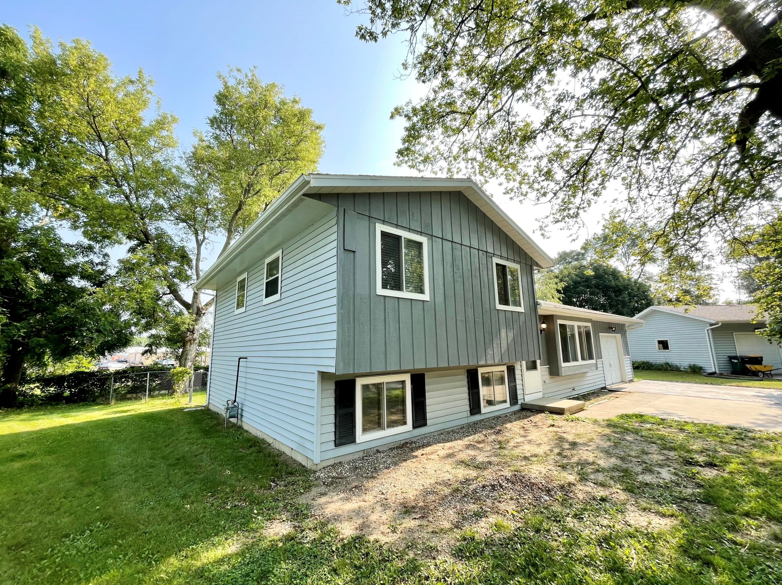 21 Talcott Ct, Fort Atkinson, WI 53538-2600