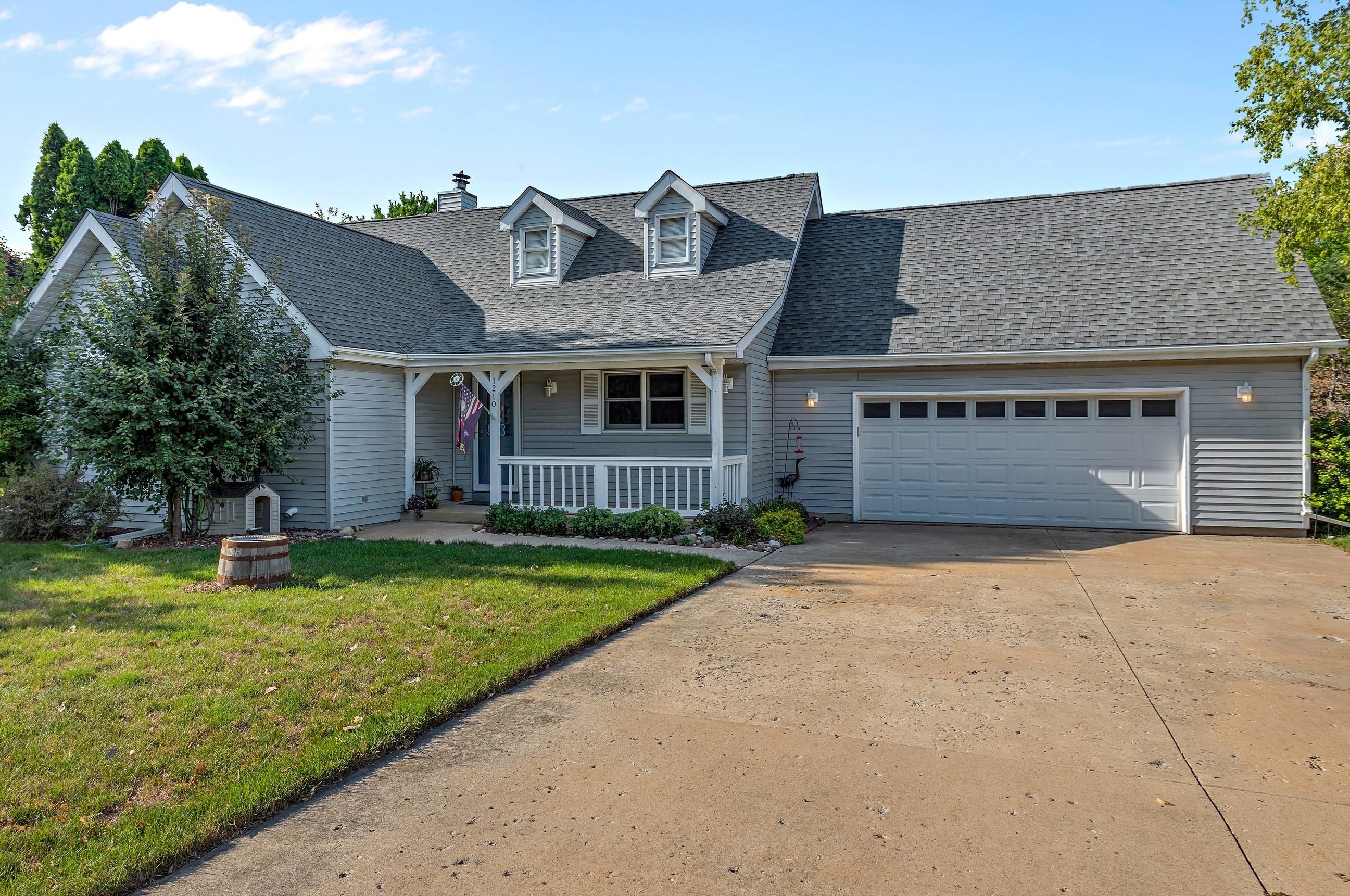 1210 Winged Foot Dr, Twin Lakes, WI 53181