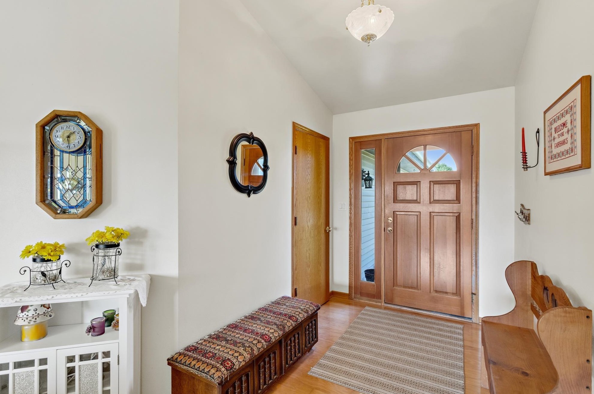2169 Saint Johns Way, Oak Creek, WI 53154-6227