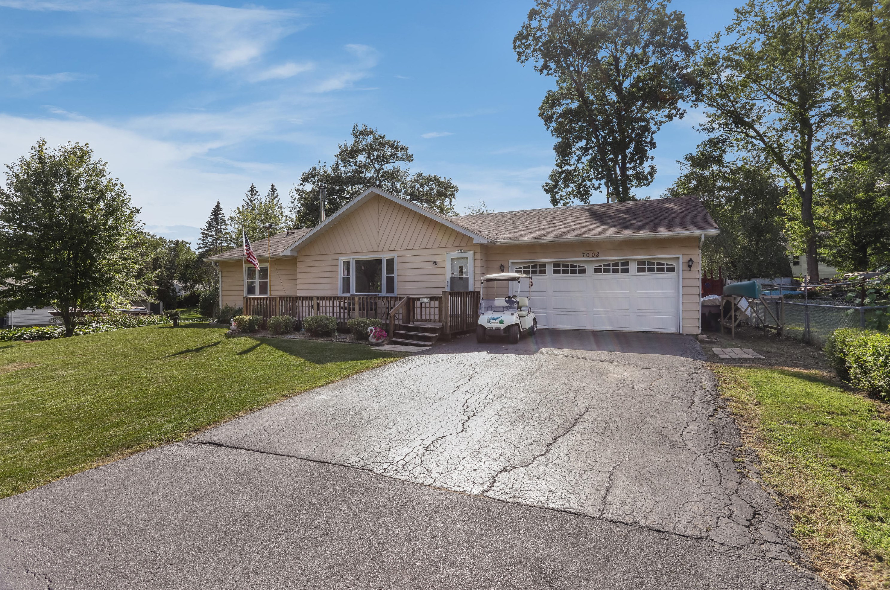 7008 247th Ave, Paddock Lake, WI 53168-9746