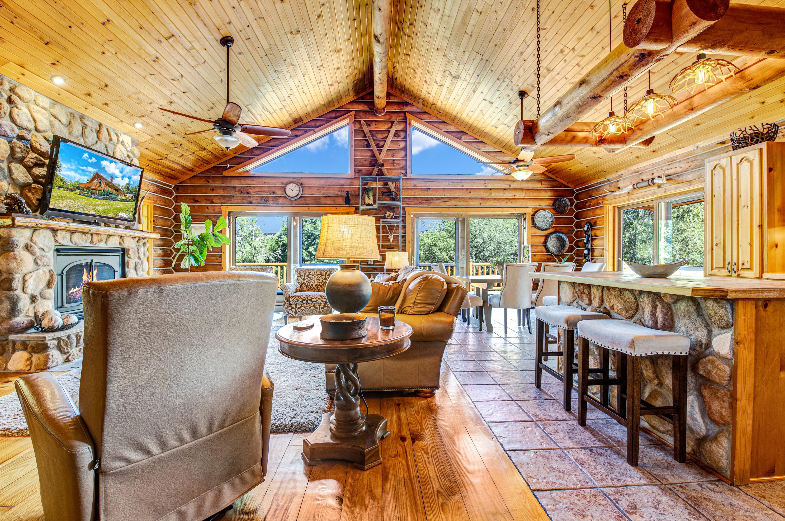 2717 Beaumont Ave, Waterford WI  53185-4933 exterior