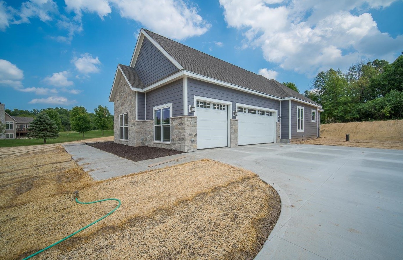 440 Harvest Moon Ct, Colgate, WI 53017