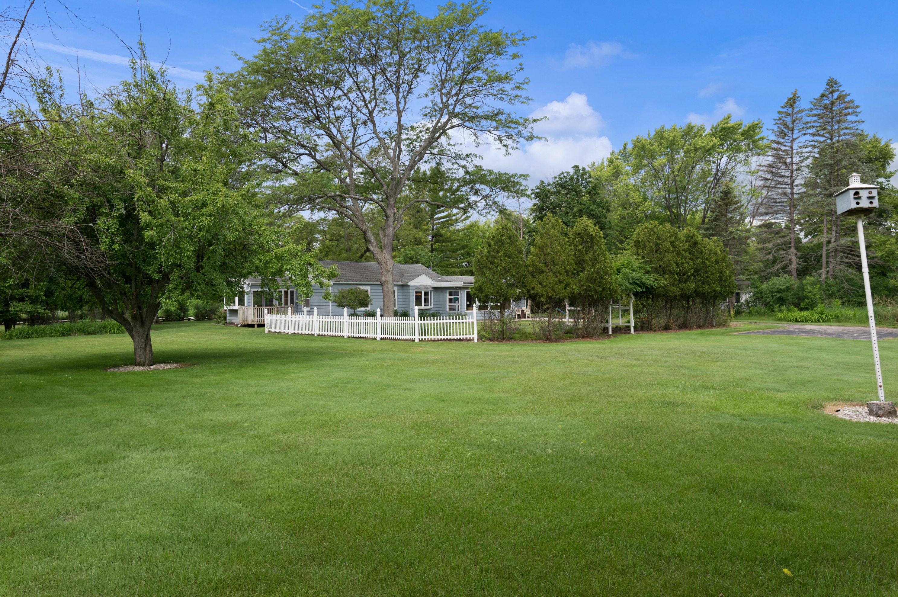 11500 N Valley Dr, Thiensville, WI 53092