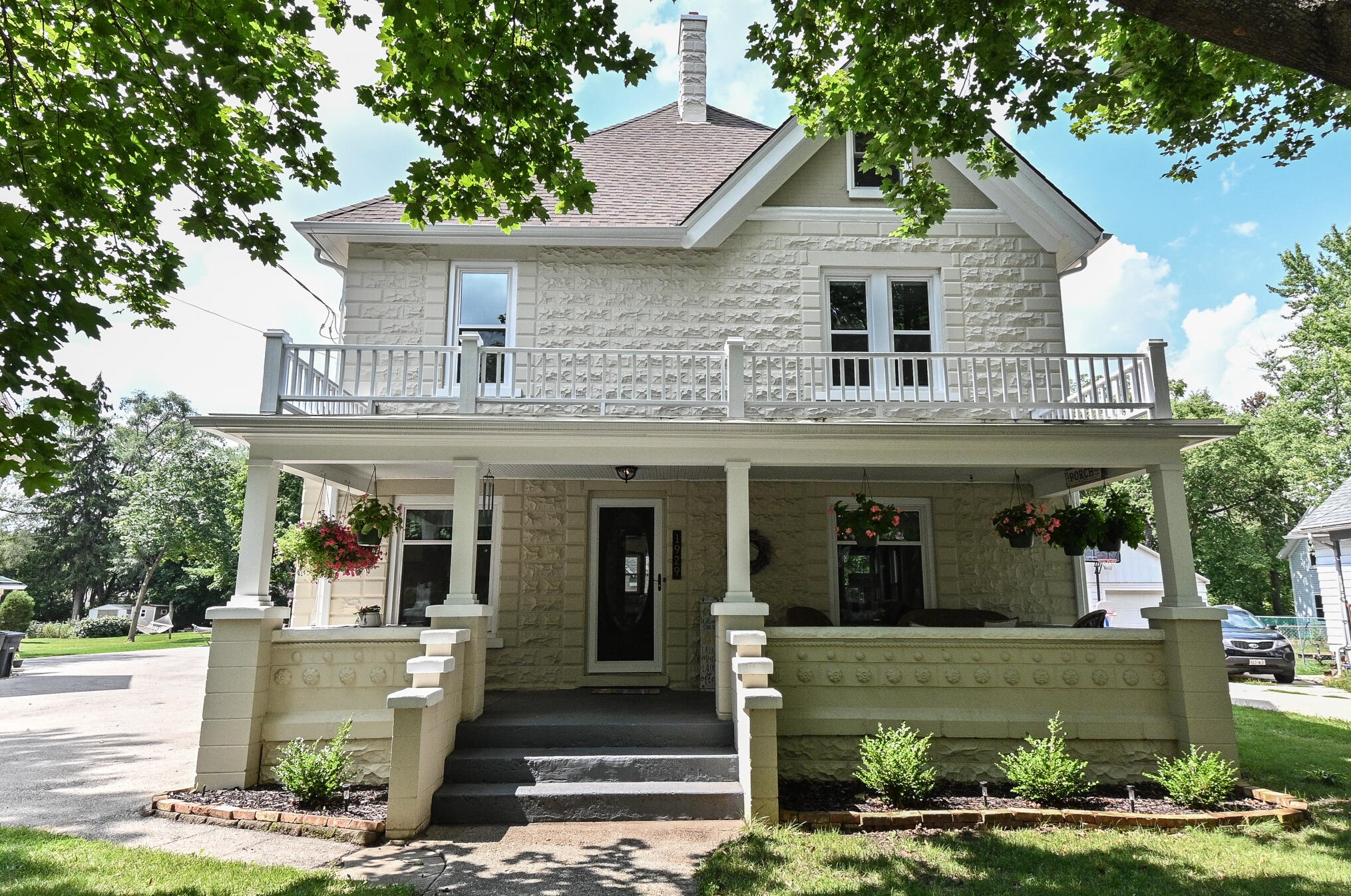 1929 Division St, East Troy, WI 53120
