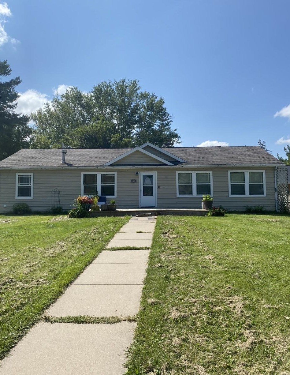 211 S State St, La Farge, WI 54639
