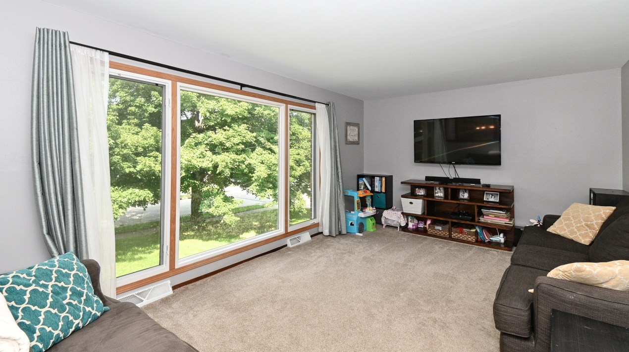 1935 Highland Ave, Waukesha, WI 53186