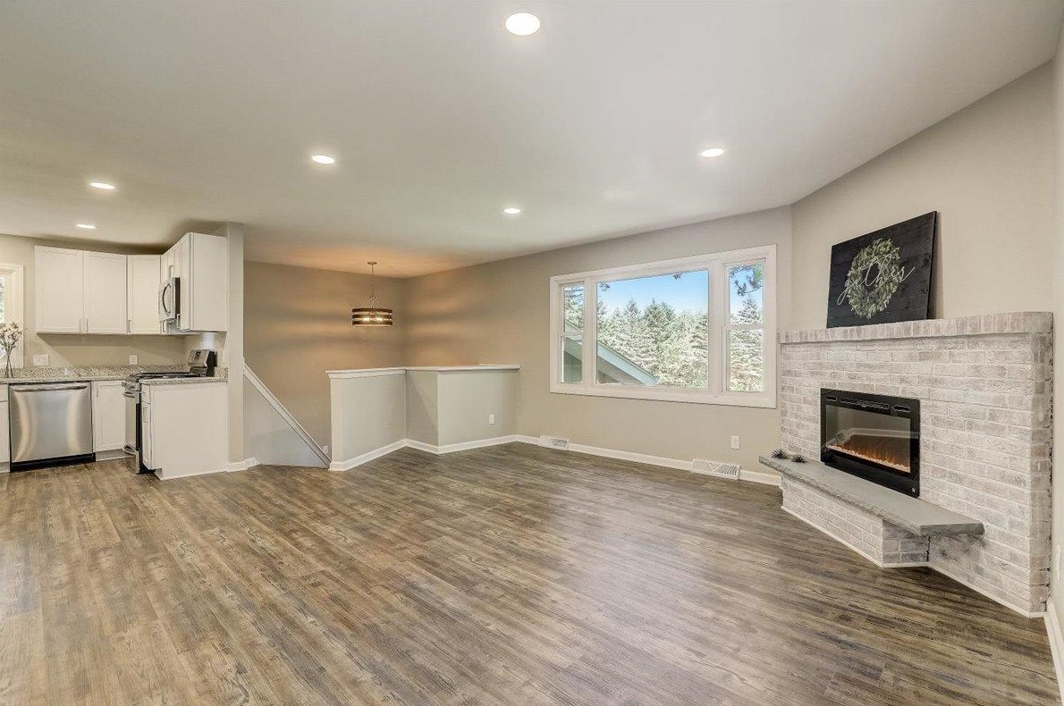 2829 Farview Dr, Richfield WI  53076-9712 exterior