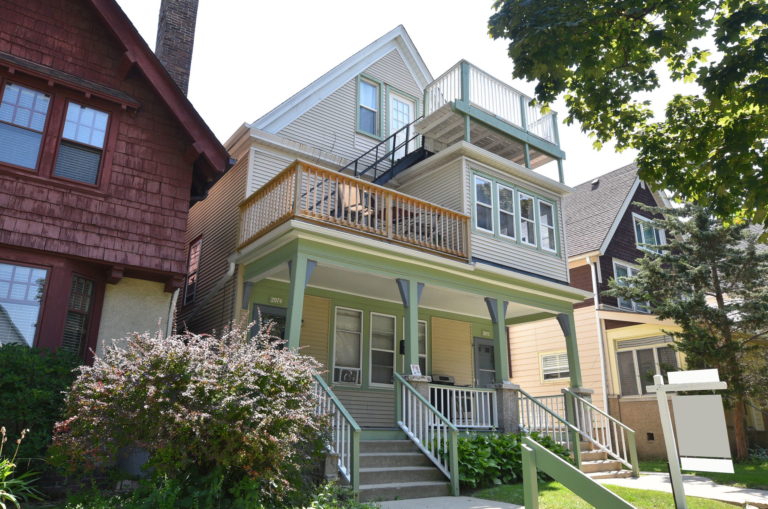 2972 Cramer St, Milwaukee, WI 53211-3240