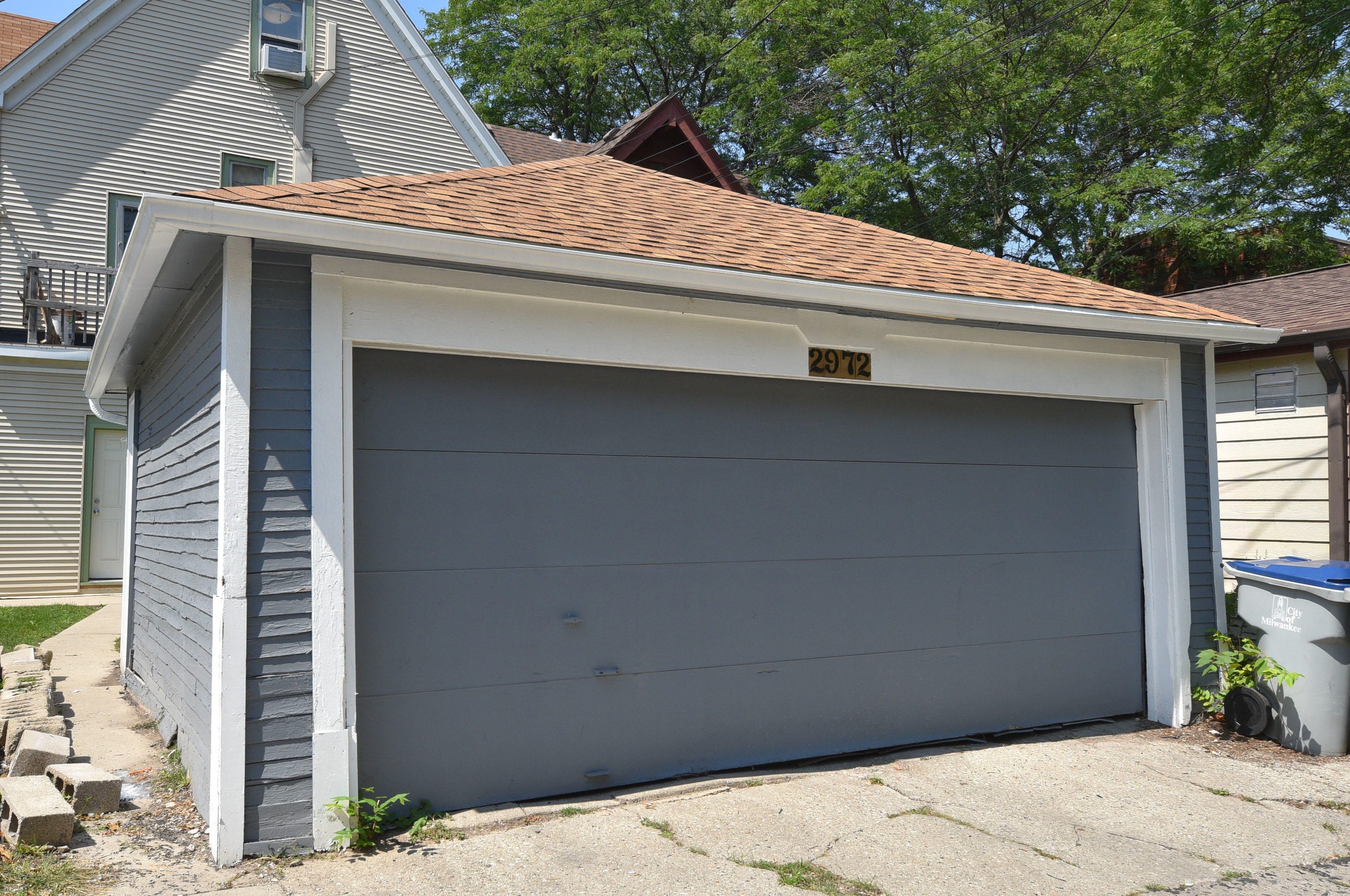 2972 Cramer St, Milwaukee WI 53211-3240 exterior