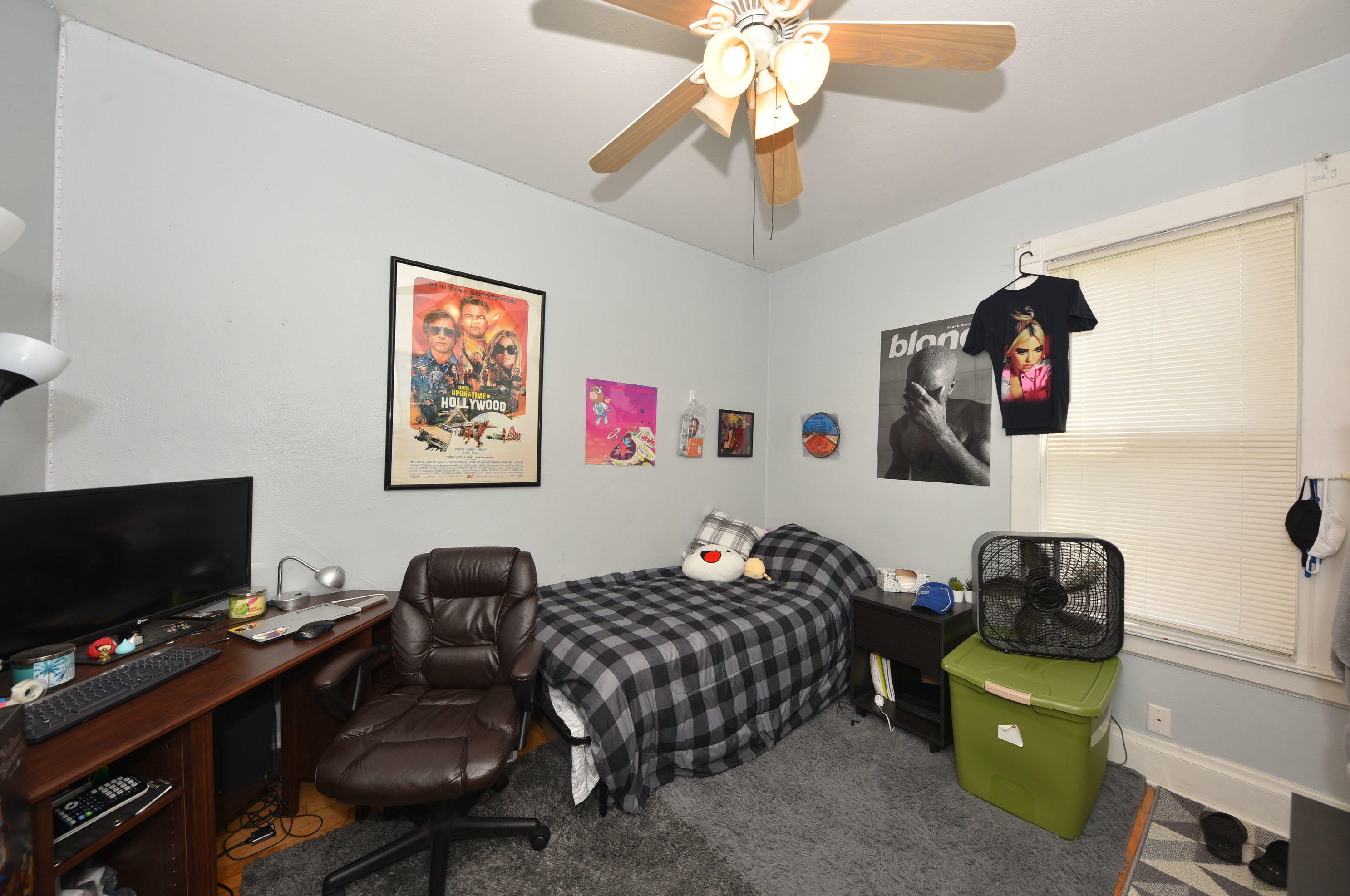 2972 Cramer St, Milwaukee WI 53211-3240 exterior