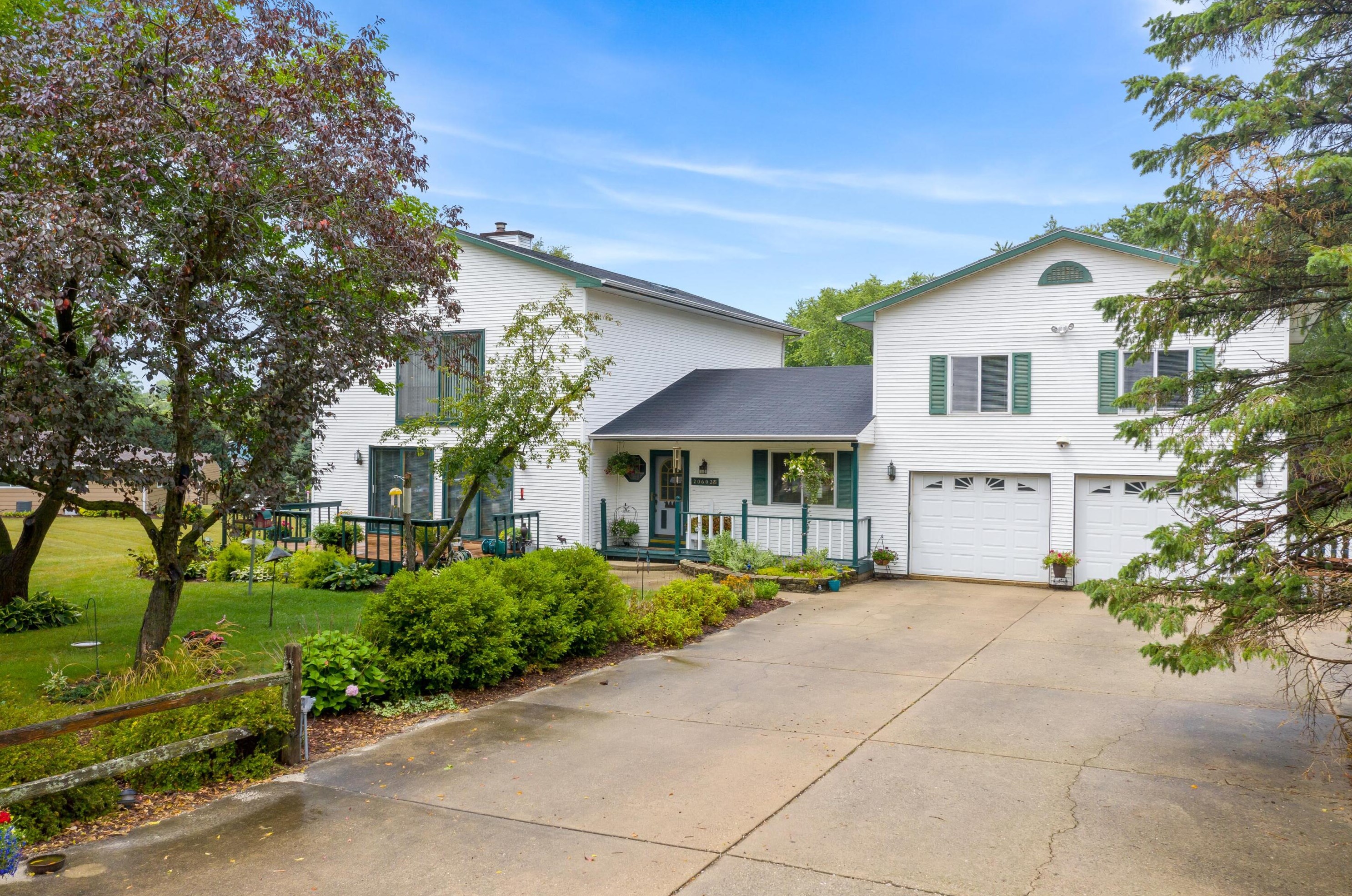 20602 82nd St, Bristol, WI 53104-9721