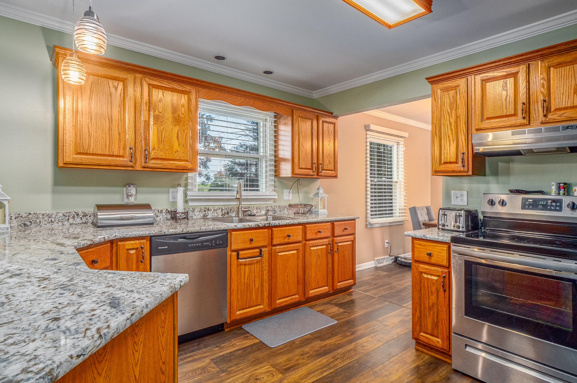 623 Bishop Ave, Plymouth, WI 53073