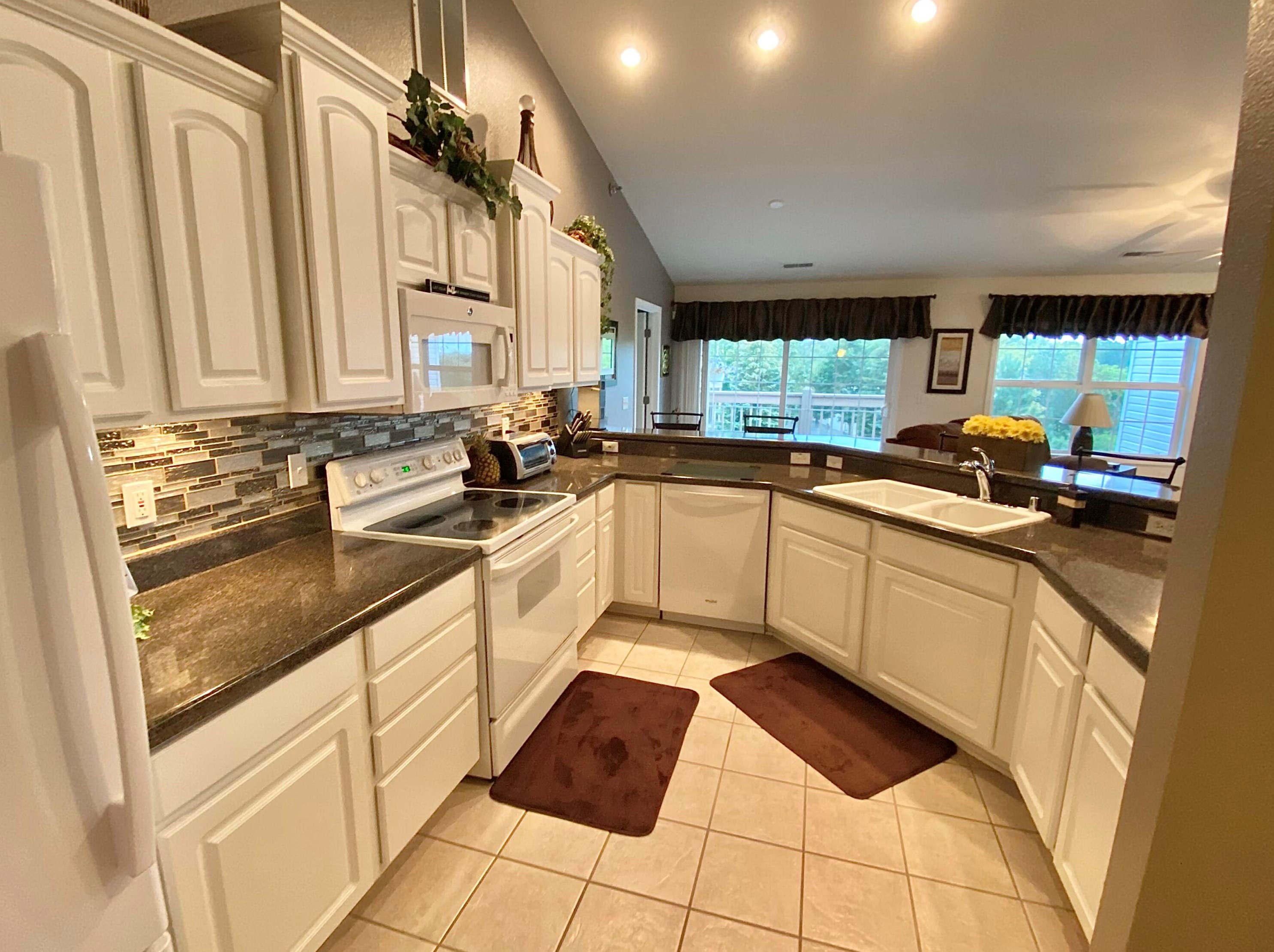9255 S 51st St #303, Hales Corners, WI 53132