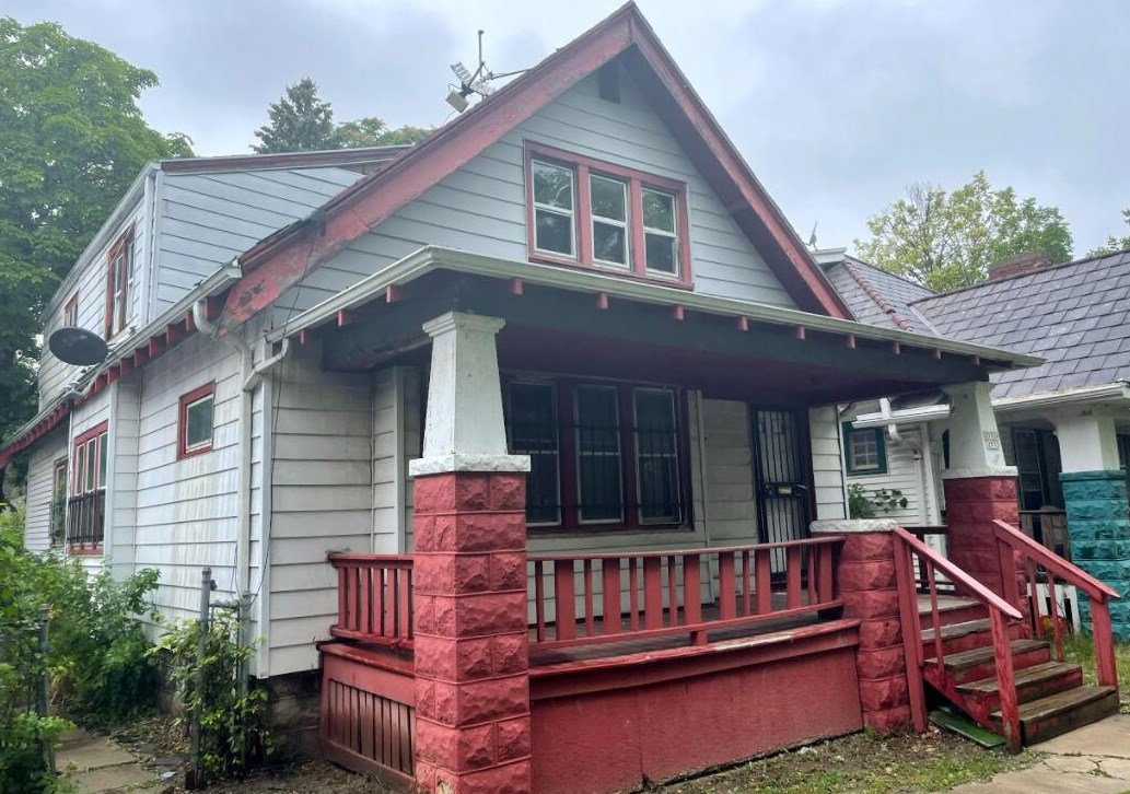 2973 36th St, Milwaukee, WI 53210-1927