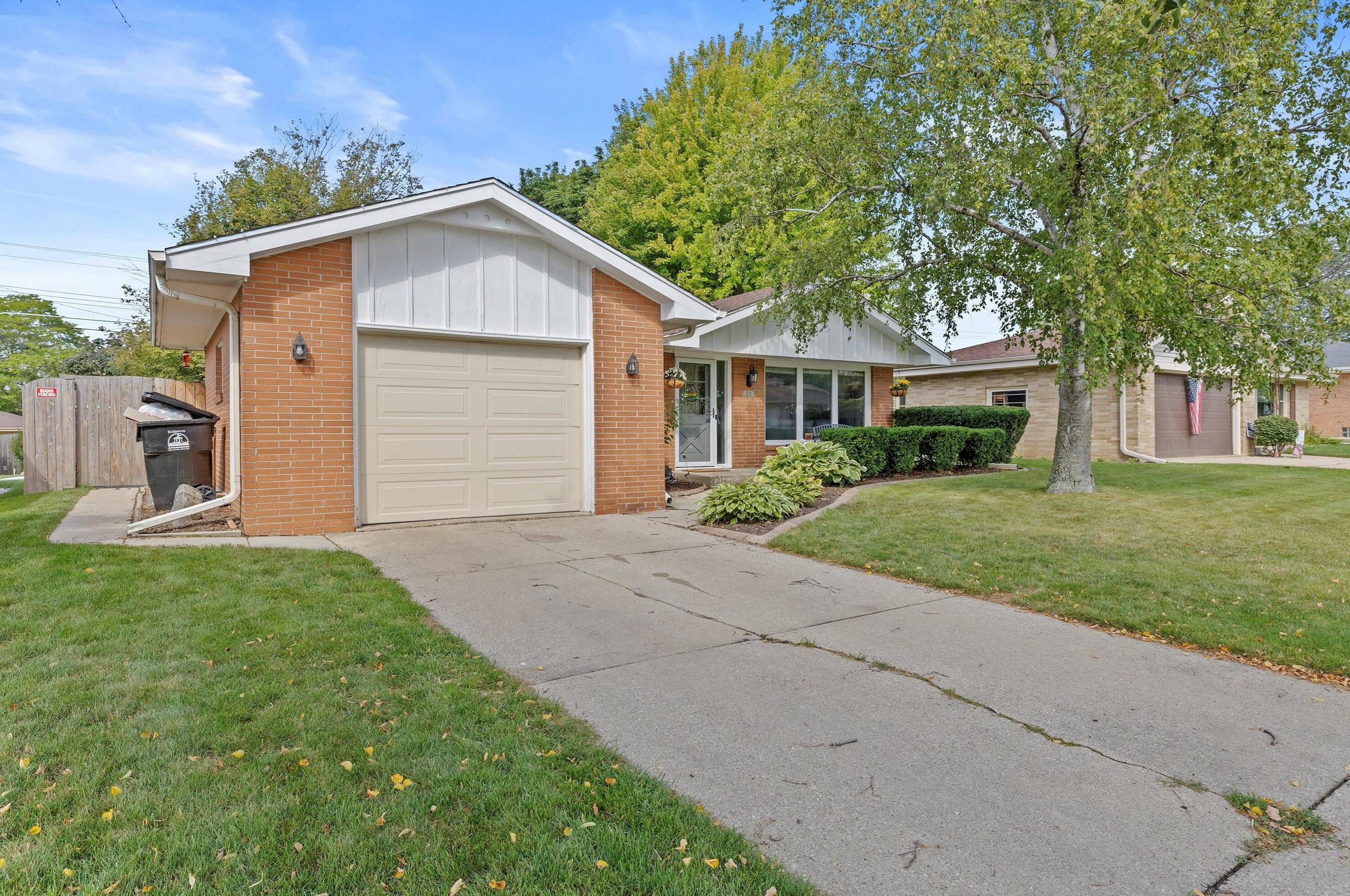 50 Illinois St, Racine, WI 53405-1906