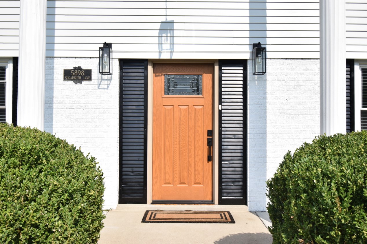 5898 Sugarbush Ln, Greendale, WI 53129