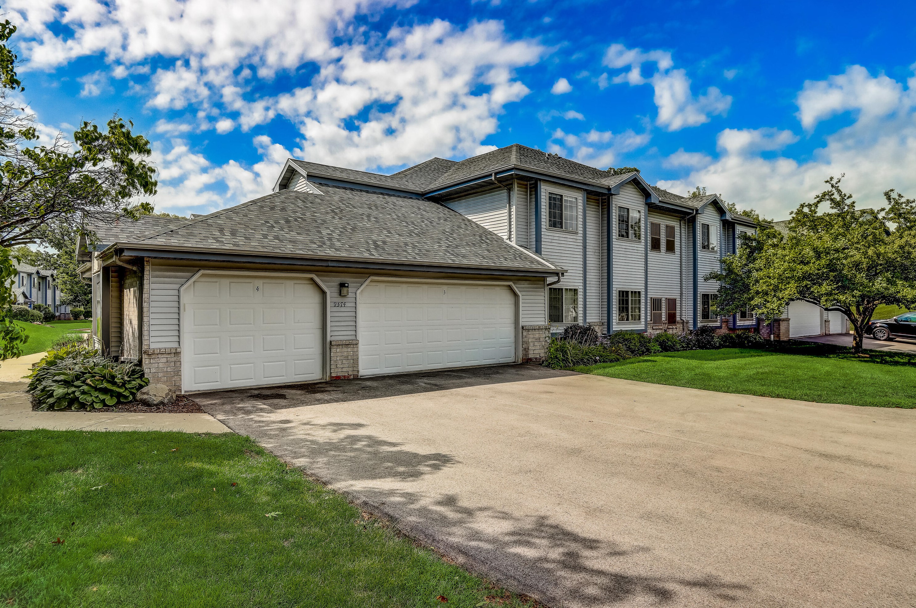 9374 W Loomis Rd #5, Hales Corners, WI 53132