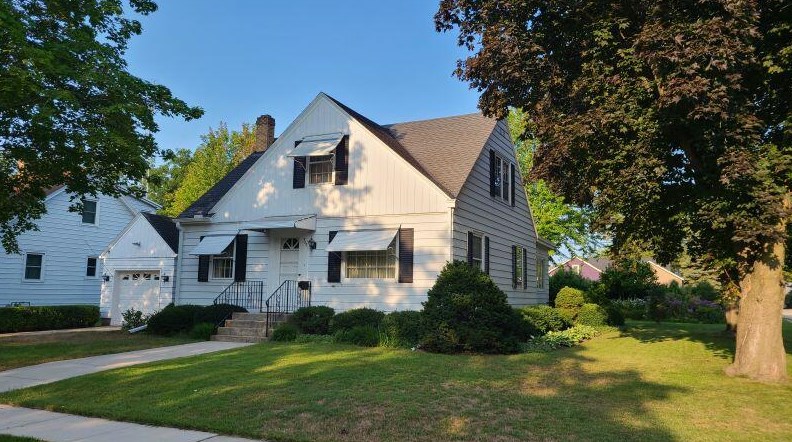 703 Whitewater Ave, Jefferson, WI 53549-1751