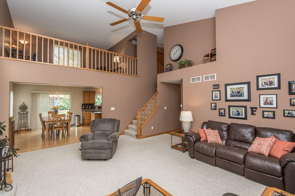 3626 Stillwater Cir, Waukesha, WI 53189